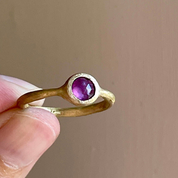 fuchsia rose cut round sapphire ring