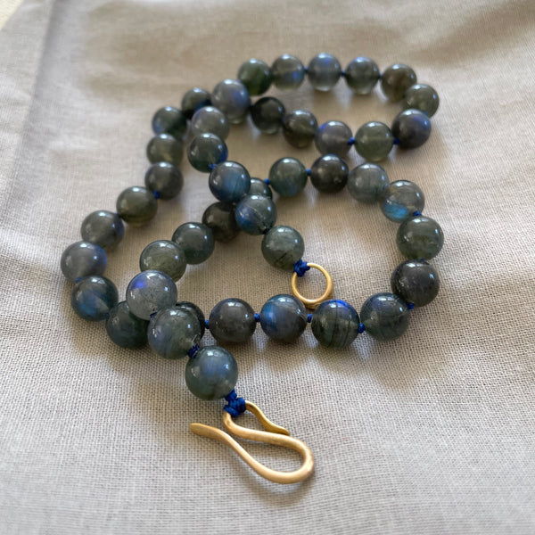 velvety blue flash labradorite beaded strand