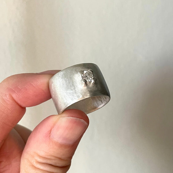 stud-set diamond cigar band (NFS)